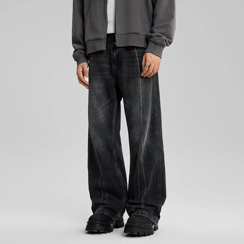 Seamed Center-Pleat Washed Jeans